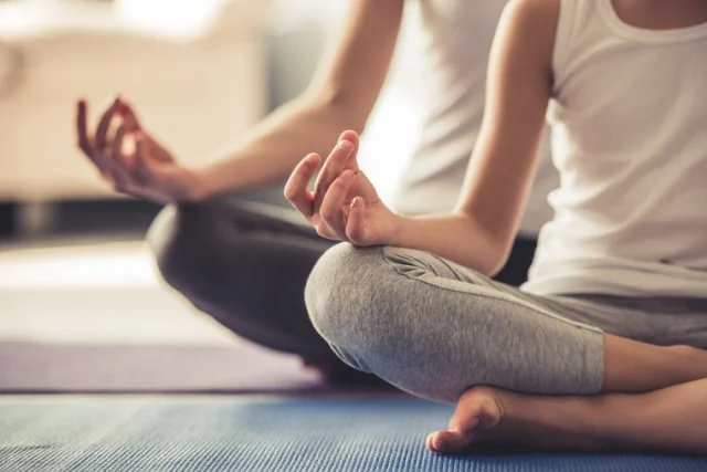 YIN YOGA