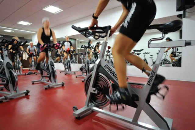 SPINNING